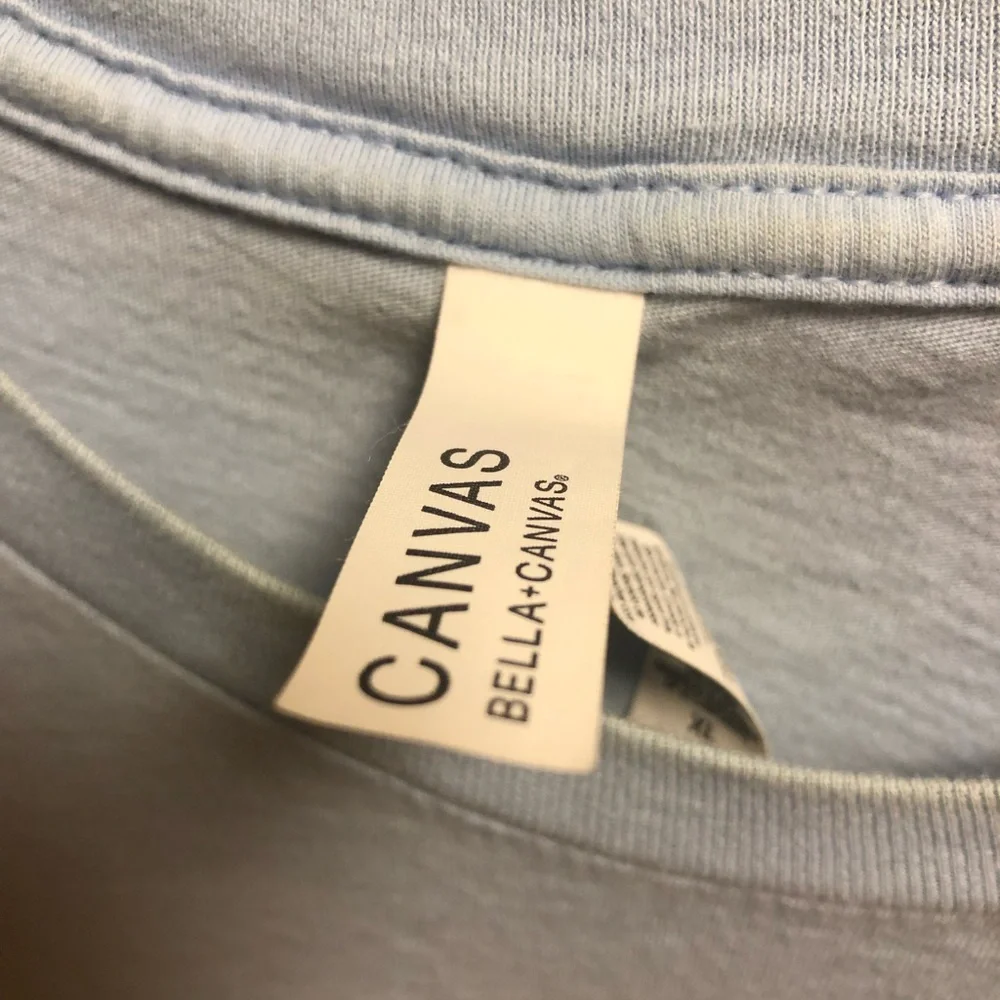 Parker Knoll t-shirt in baby blue. Size XL - Picture 5 of 5